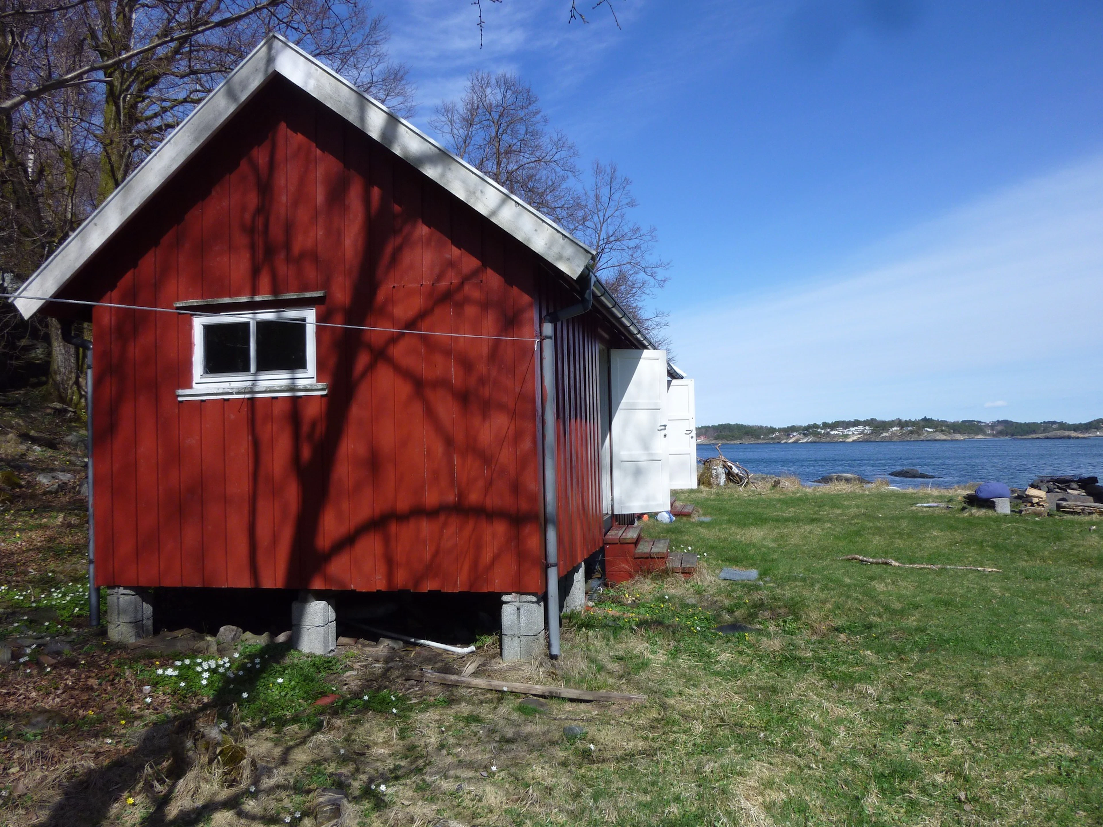 Jordbærbua auf Dvergsøya