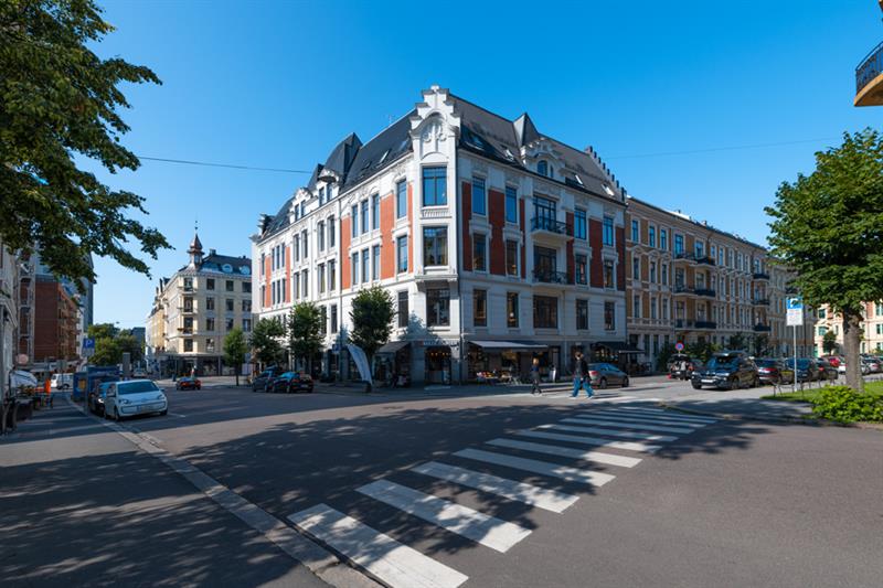 Frogner House Apartments. Fasade i Skovveien i Oslo. Foto