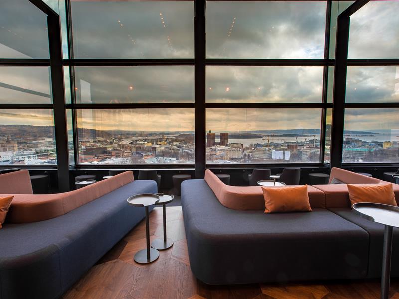 Summit Bar