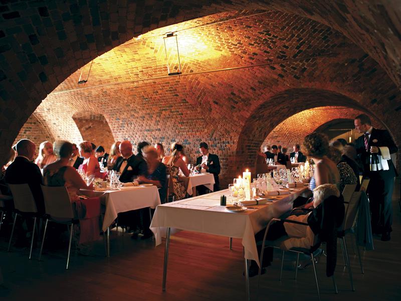 Middagsselskap på Oscarsborg kurs- og selskapslokaler . Foto