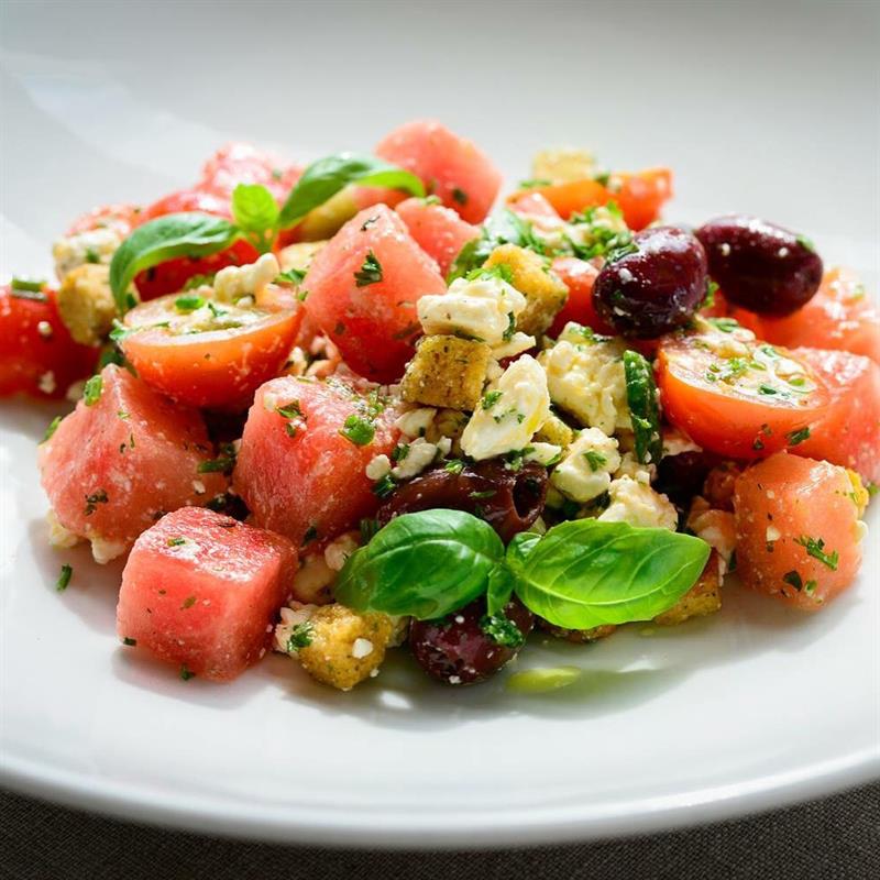 detaljfoto: salat med vannmelon