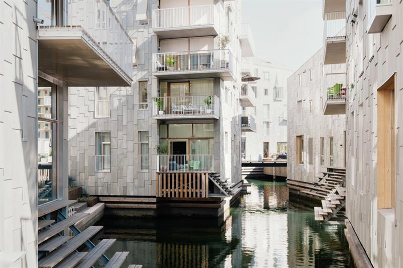 A-One: Lille Venezia