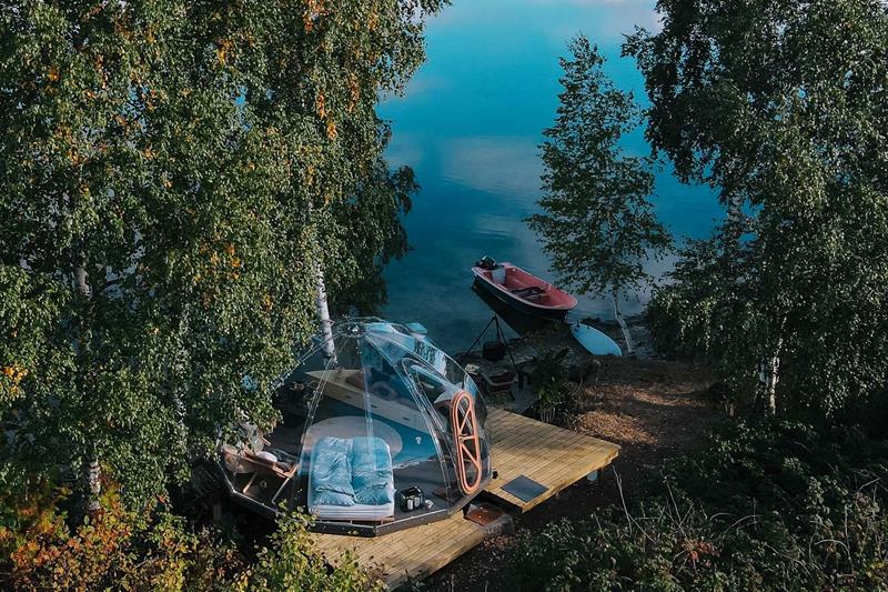Iglo ved vannet