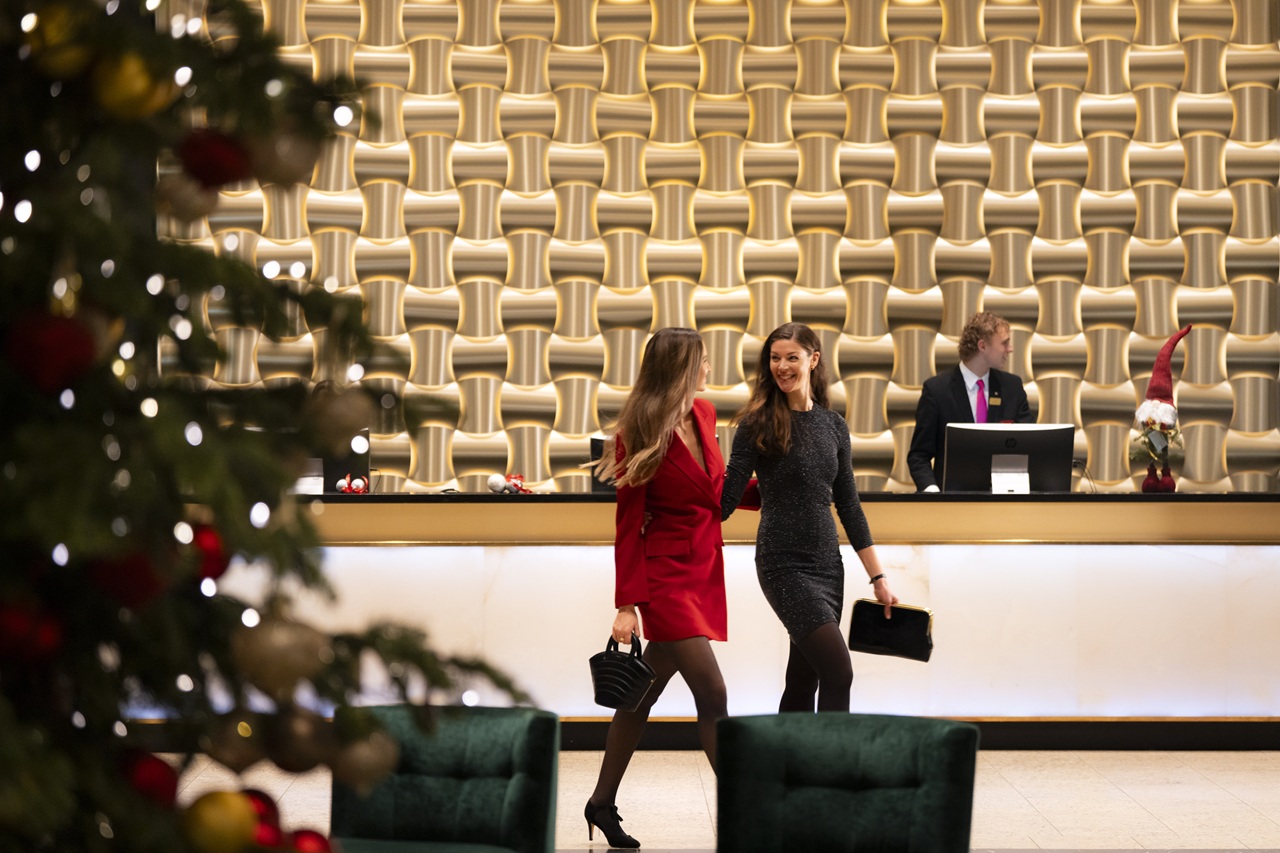 Hero-banner-background