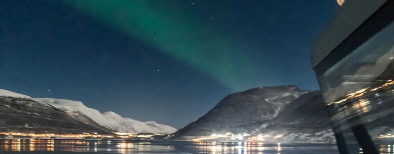 Hero-banner-background