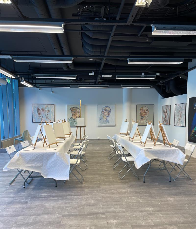arrangement på pop-up-galleriet