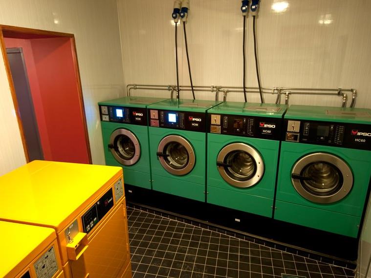 Vaskeri på Café Laundromat