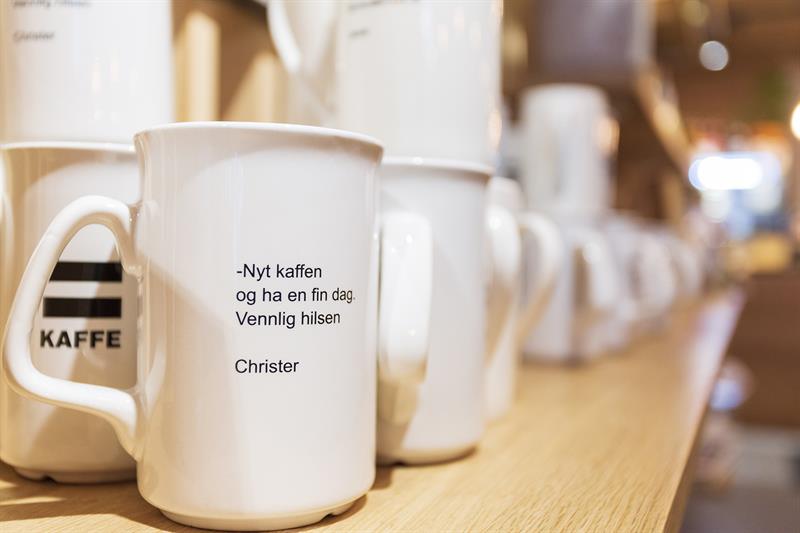 Detaljbilde av krus.