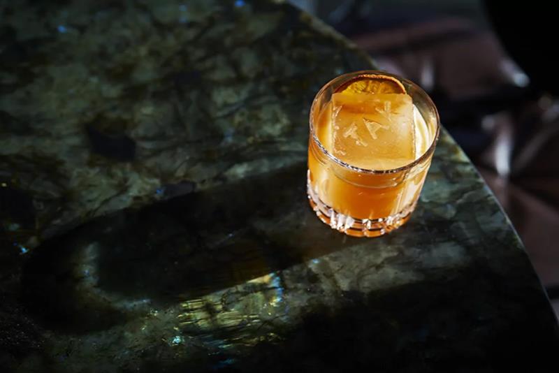Detalj av en cocktail.