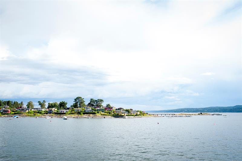 Lindøya sett fra fjorden.
