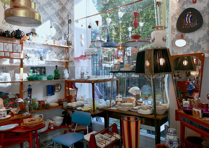 Merchandise hos RetroAntikk