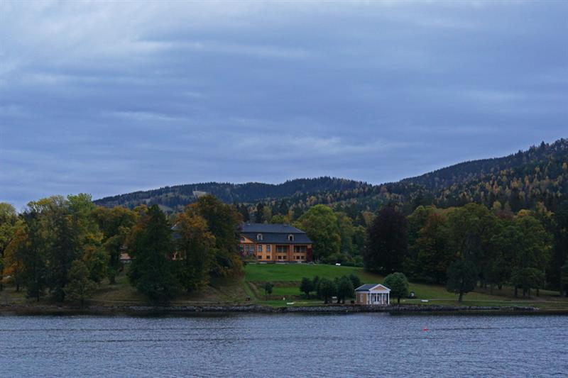 Et lite hus ved Bogstadvannet.