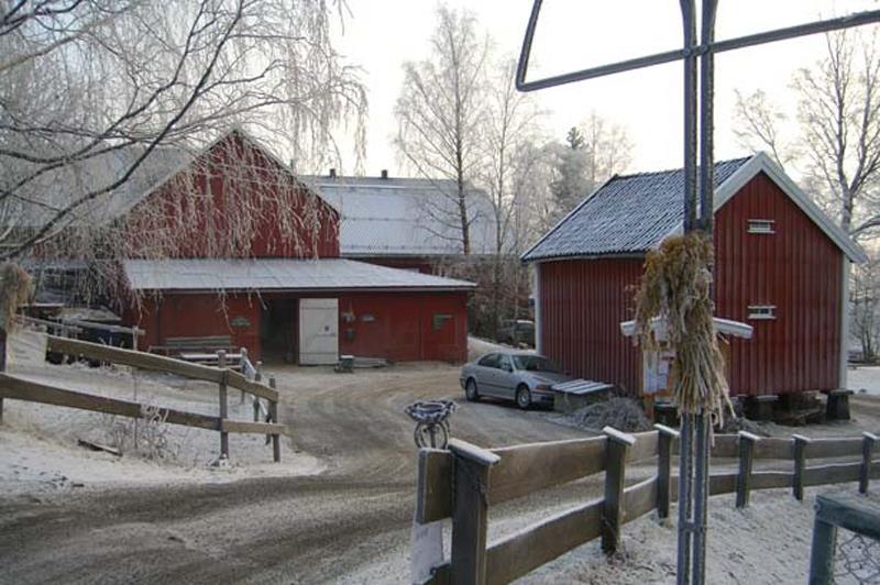 Årvoll farm winter photo
