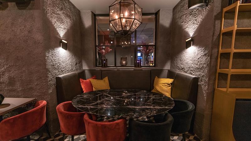 Oslo Bar & Bowling loungeområde