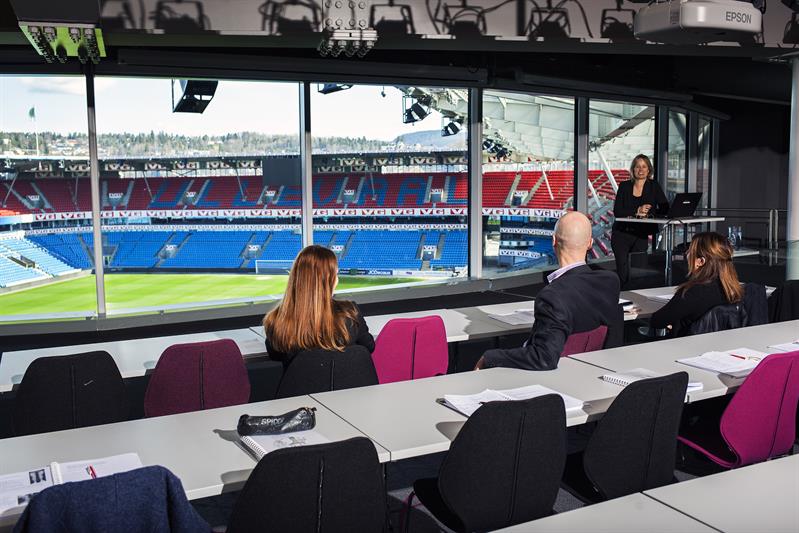 Utsikt over fotballstadionet.