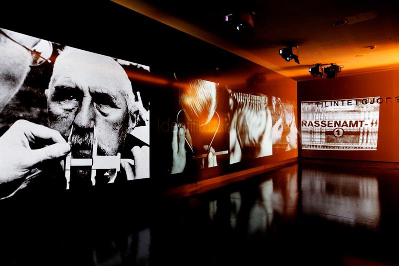 Detalj fra den permanente utstillingen om Holocaust.