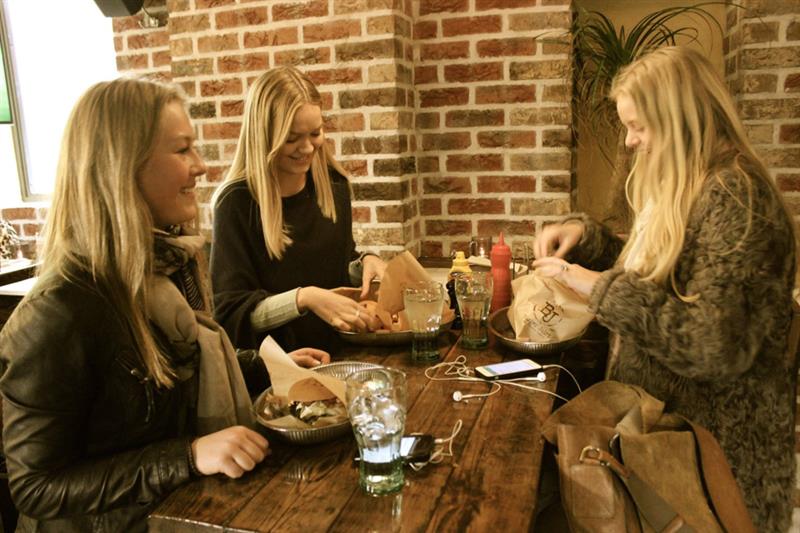 Lunsj på Burger Joint