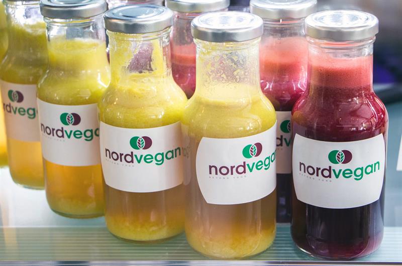 Smoothies i flasker med Nordvegan-navnet på