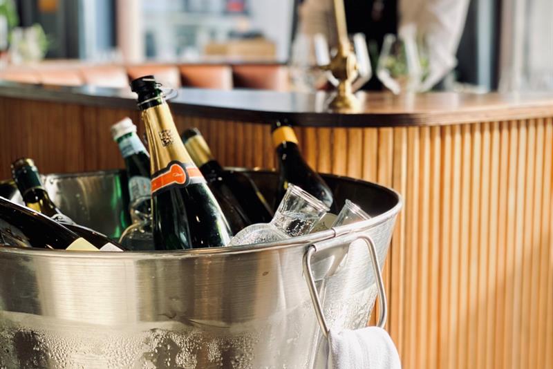 Detalj av en champagnebøtte