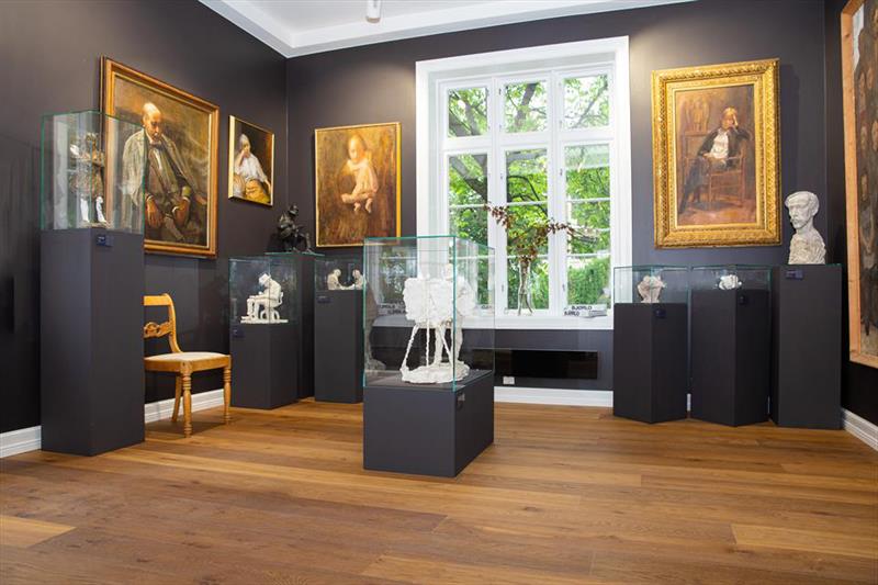 Interiør i galleriet