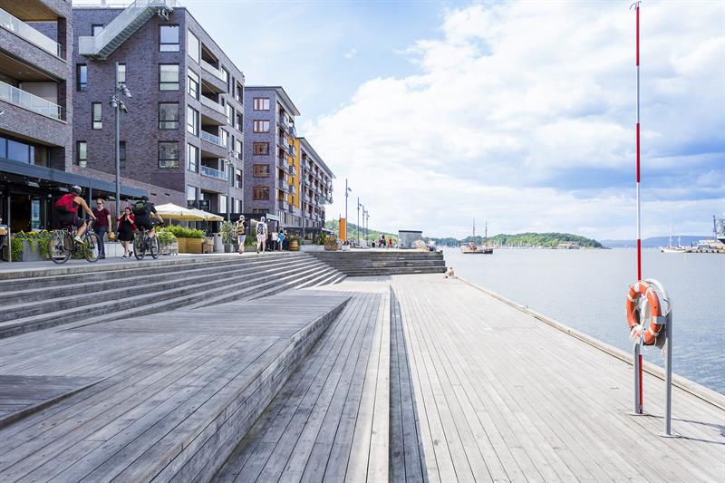 sitteområder ved sjøen