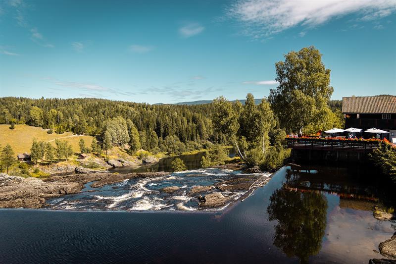 Utendørsservering på Haugfoss