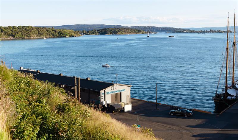 beliggenhet i første rekke ved oslofjorden