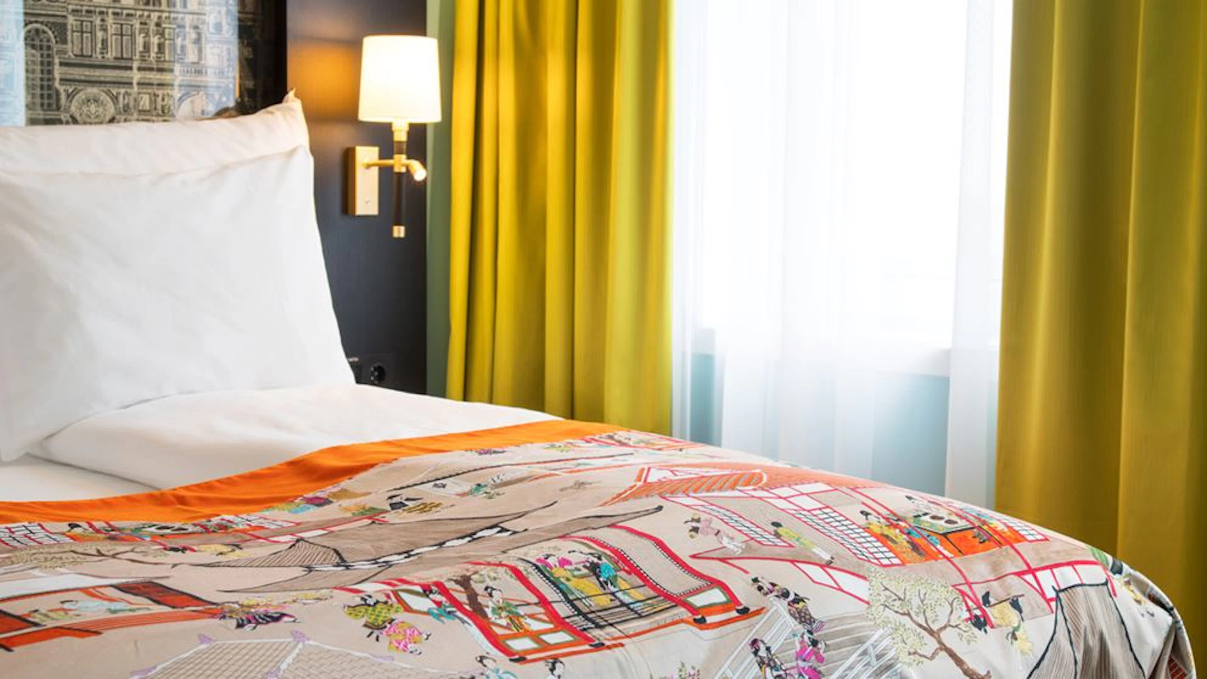 Standard Twin Room 