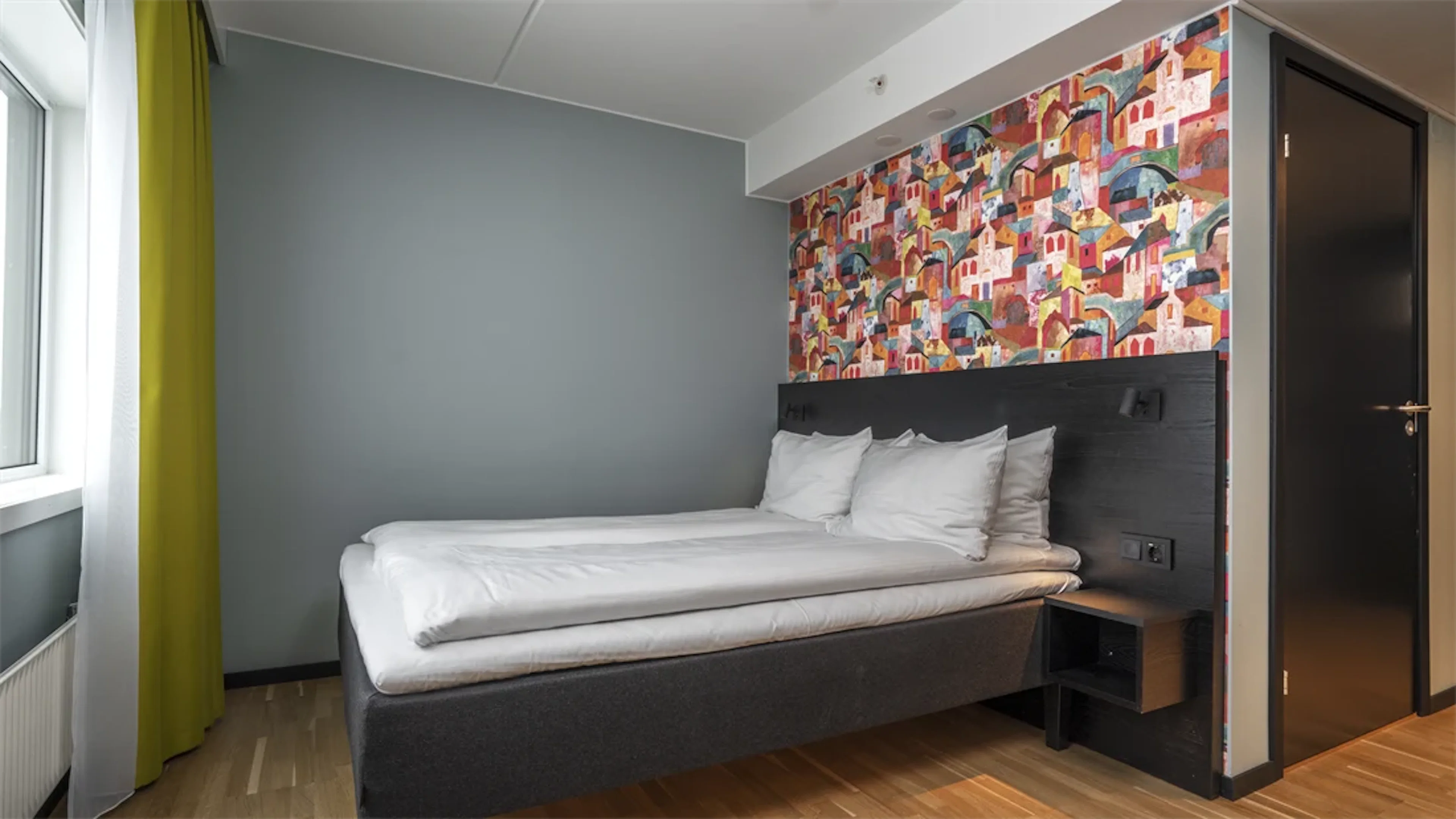 Handicap friendly room