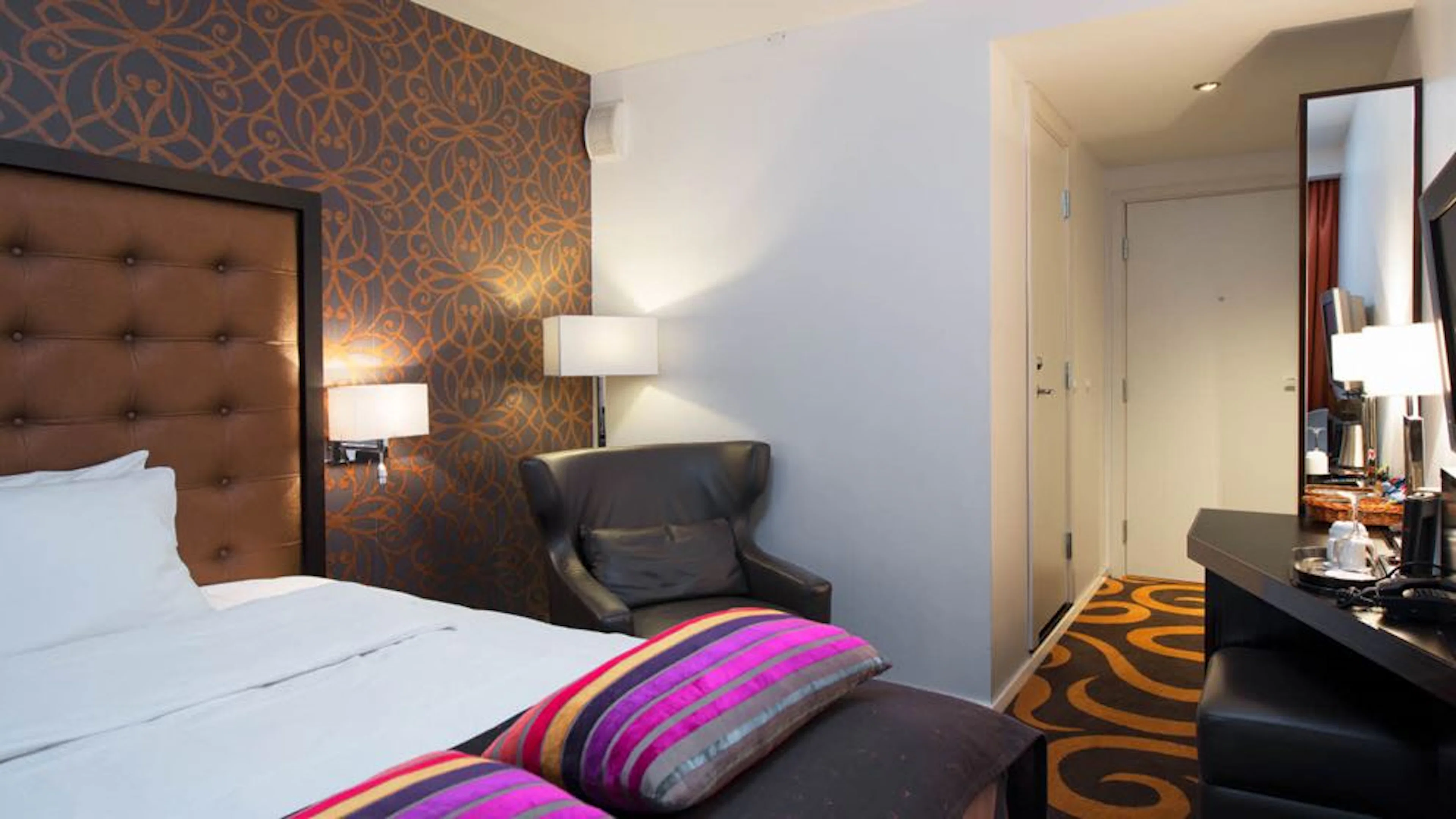 Standard Room Queen