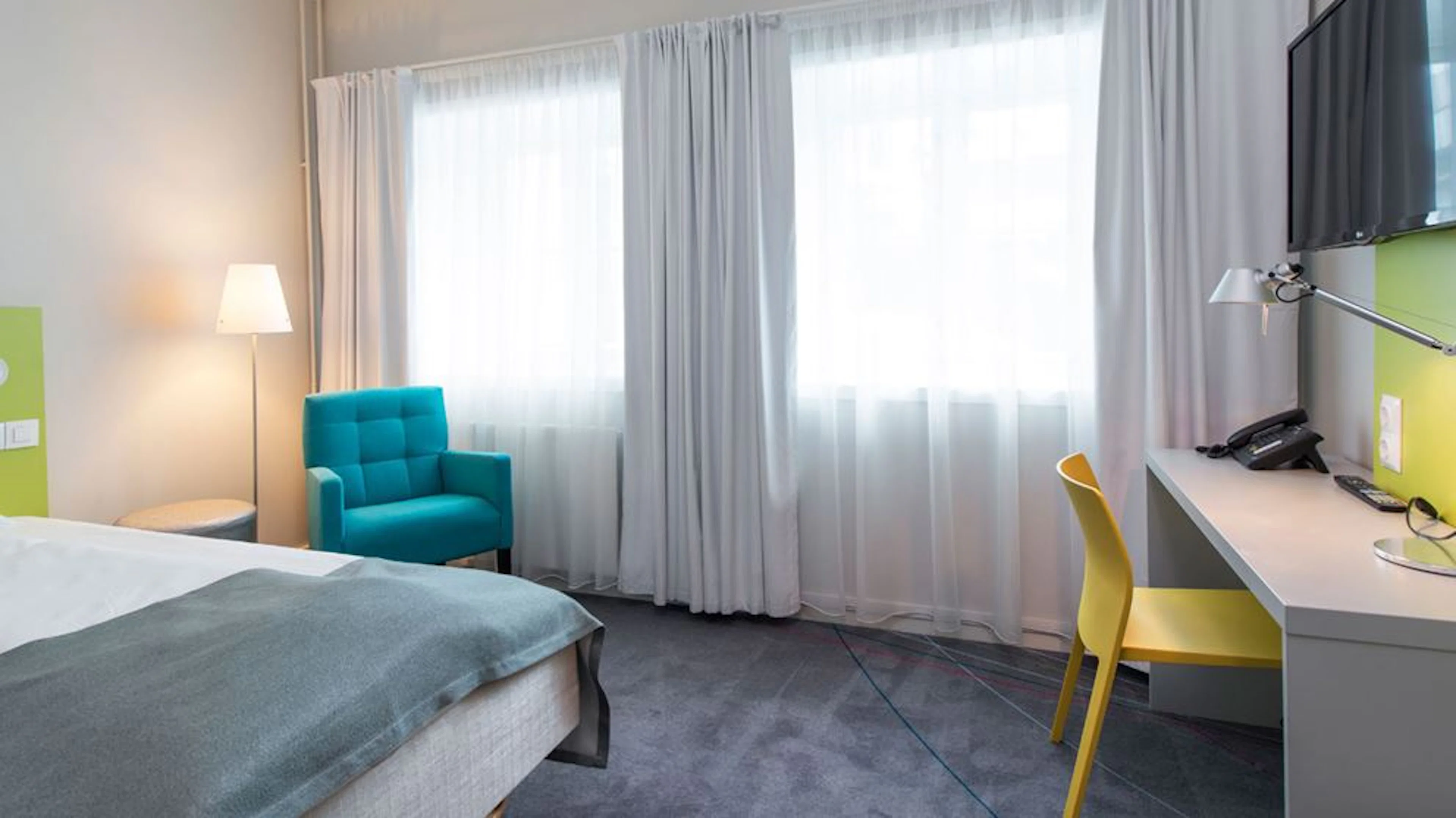 Standard Room Queen