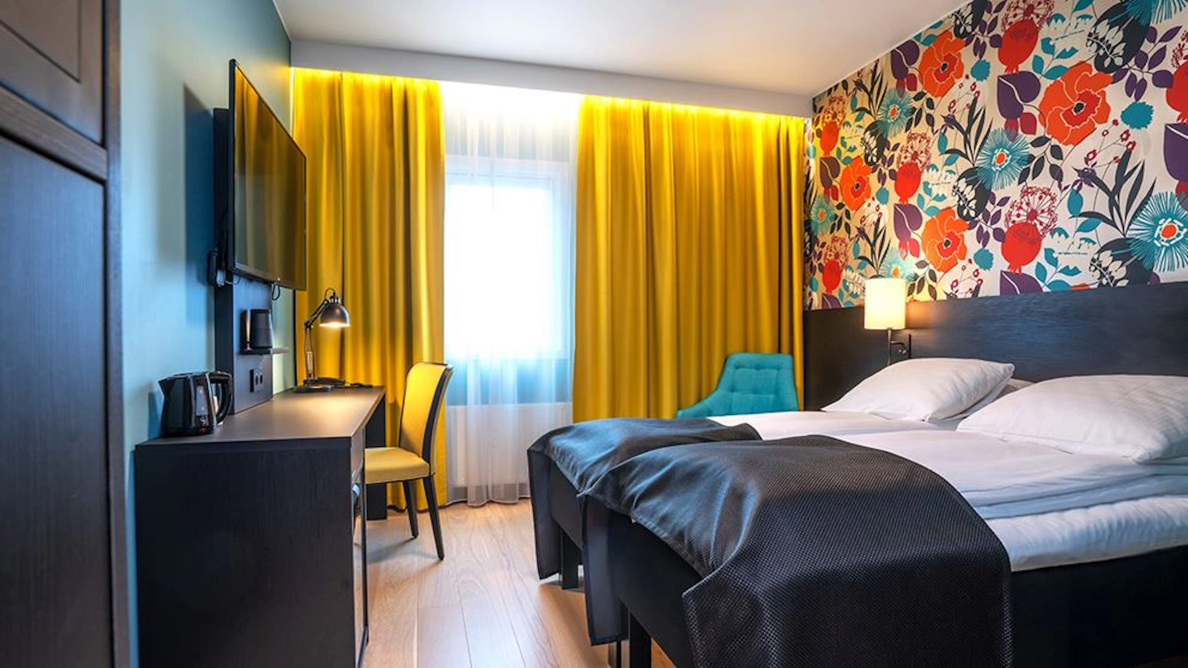 Standard Twin Room 