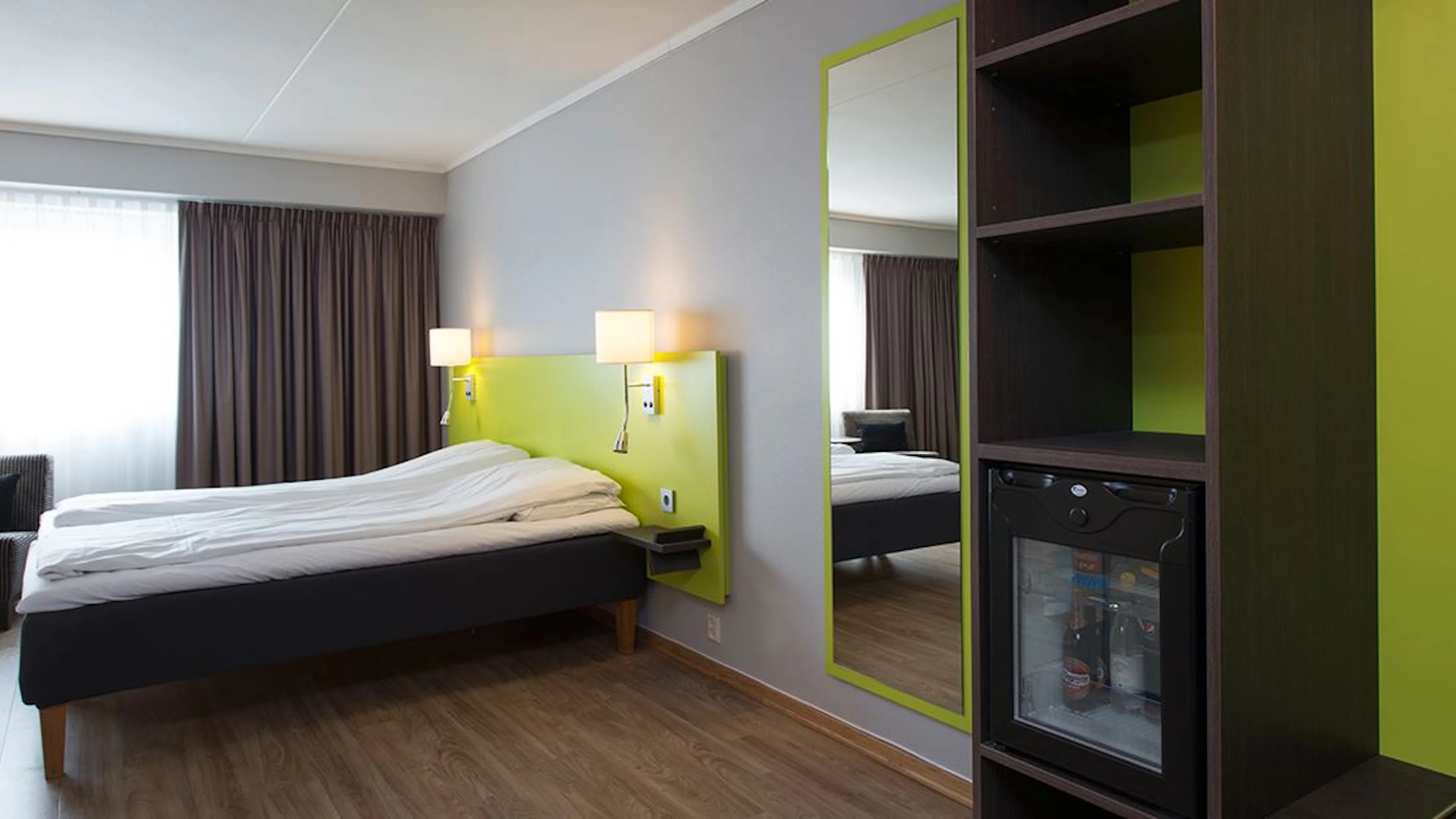 Handicap friendly room