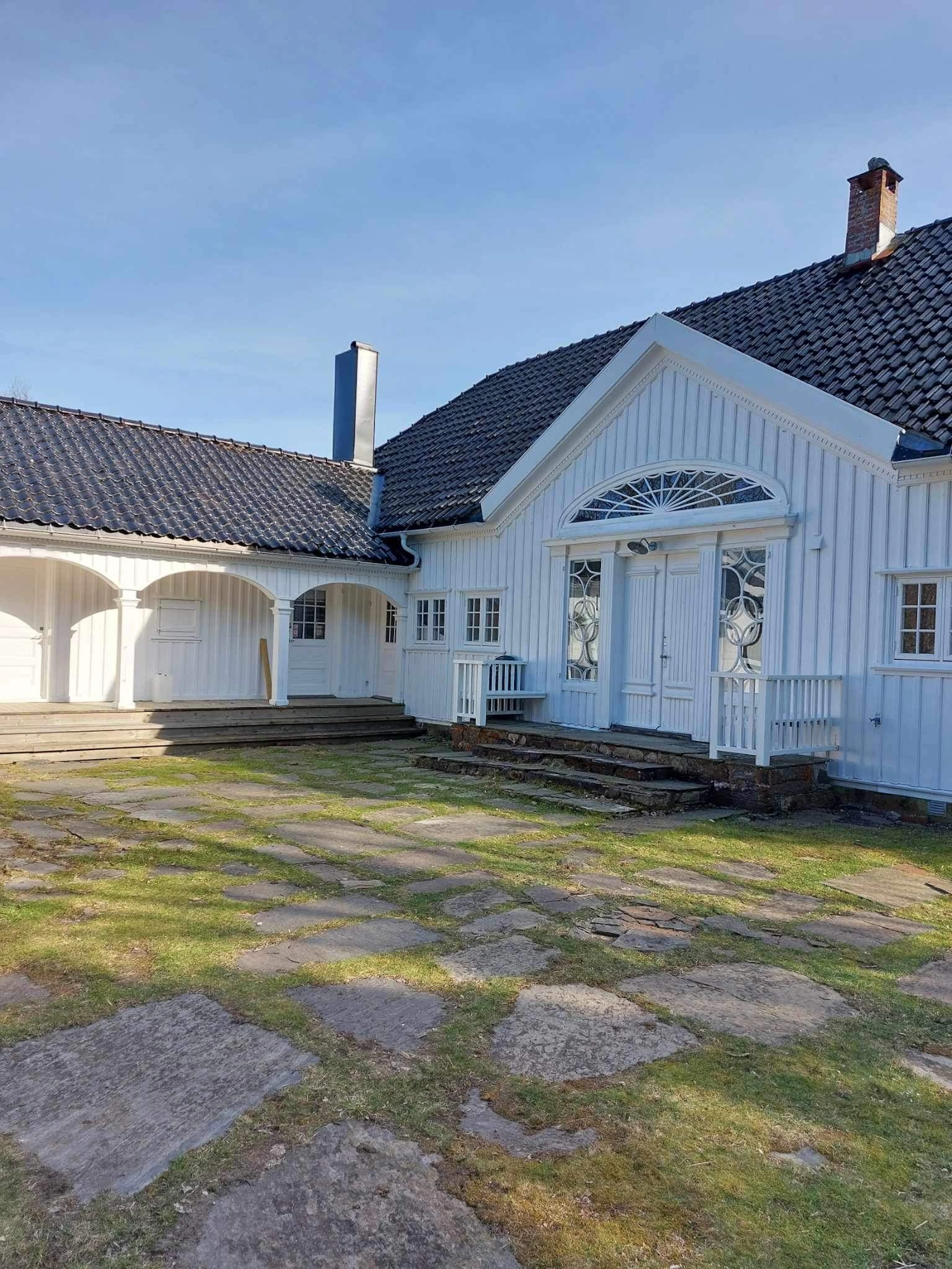 The whole villa