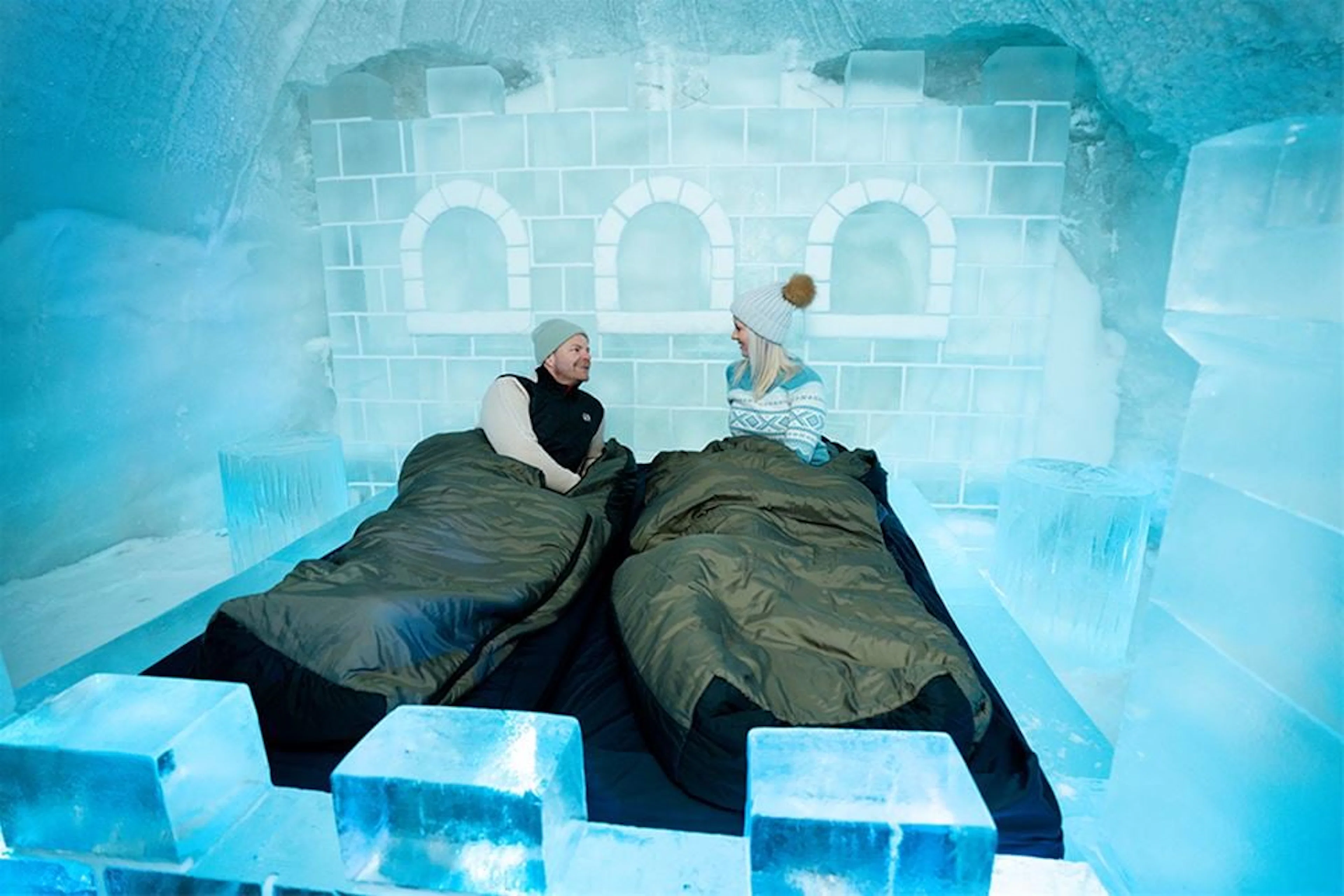 Snowhotel Kirkenes 365 - Half Board - Family Room