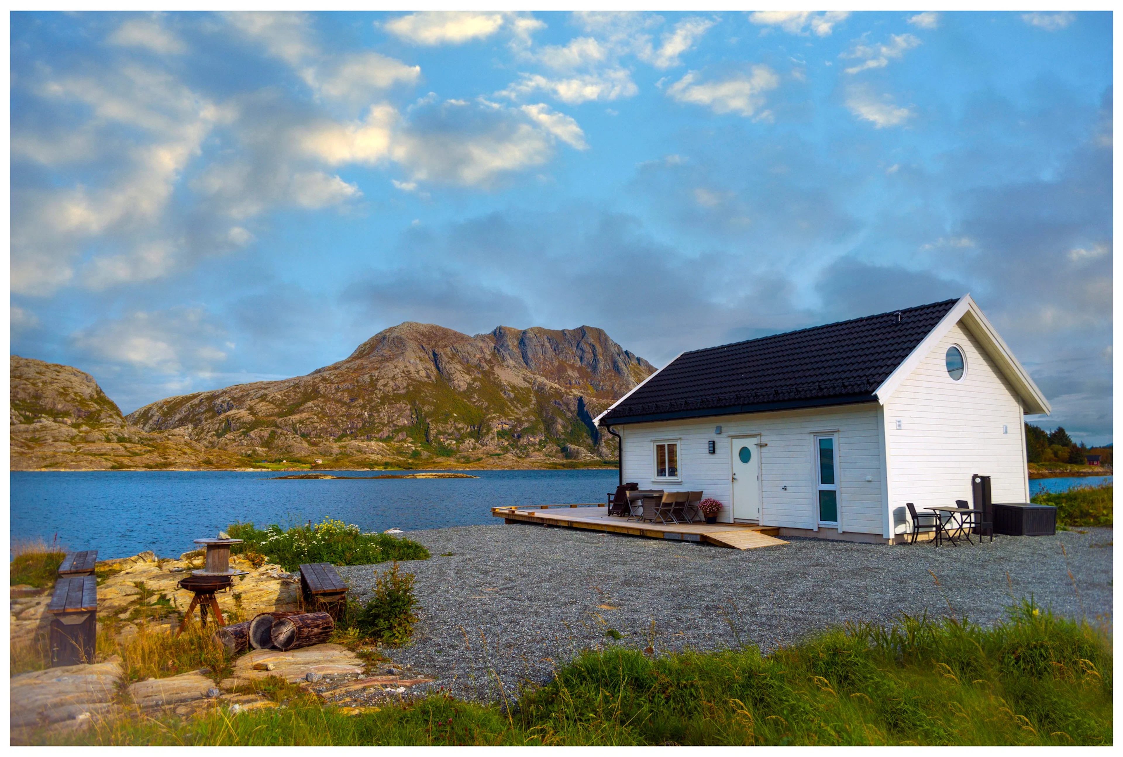 Oteren – Cabin for up to 4 guests with sea view and private terrace