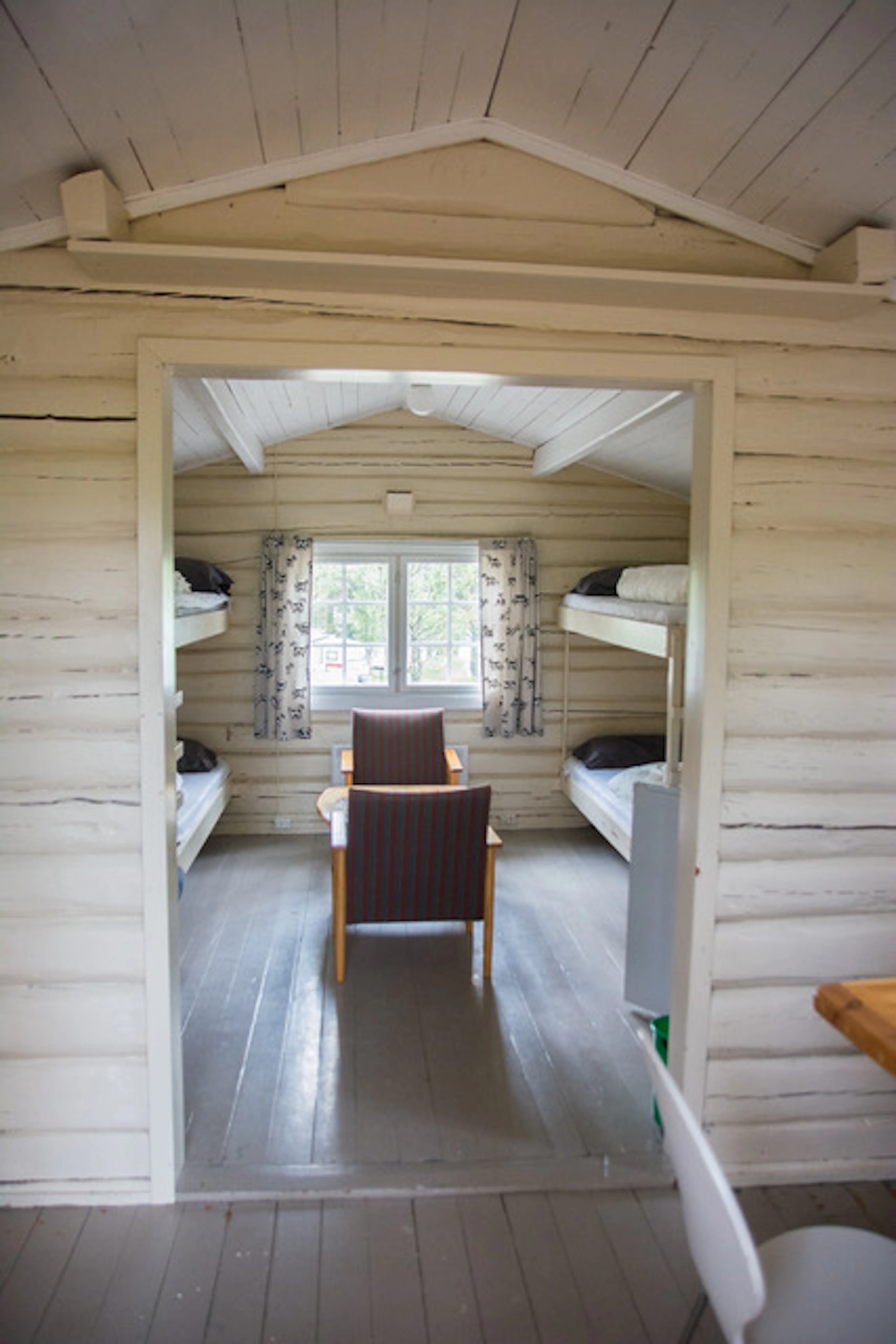 Small Cabin for 4
