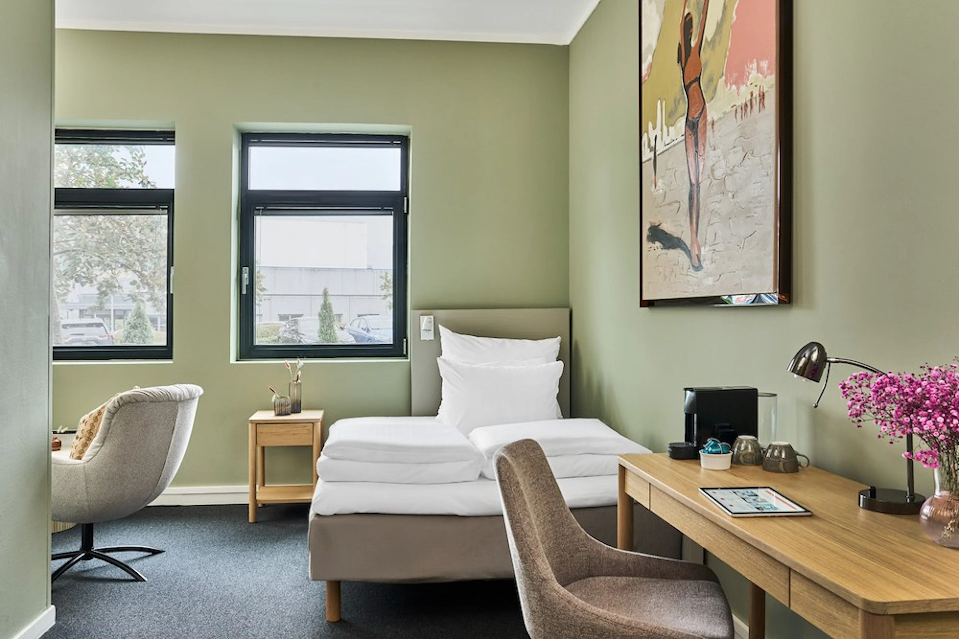 Universal room