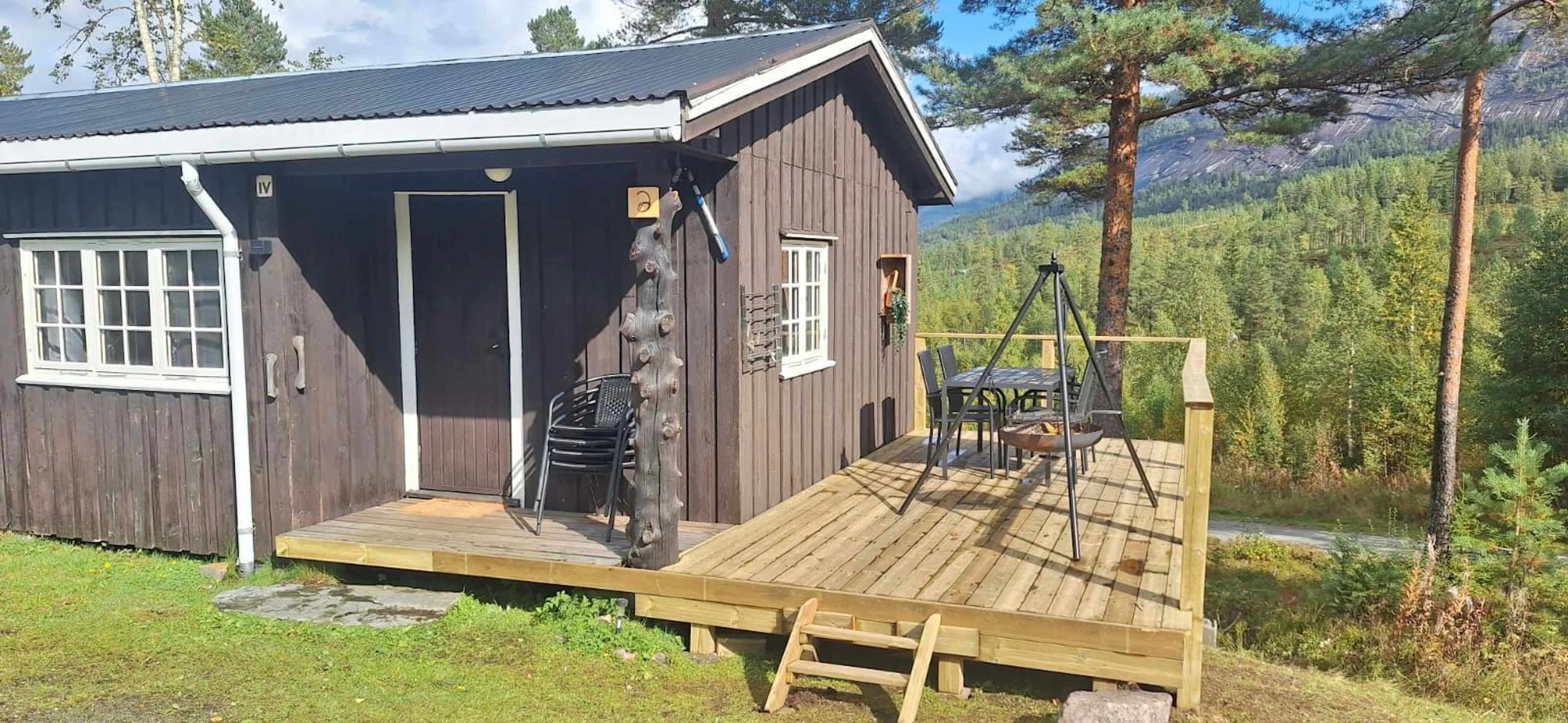 Large cabin connected nr 5