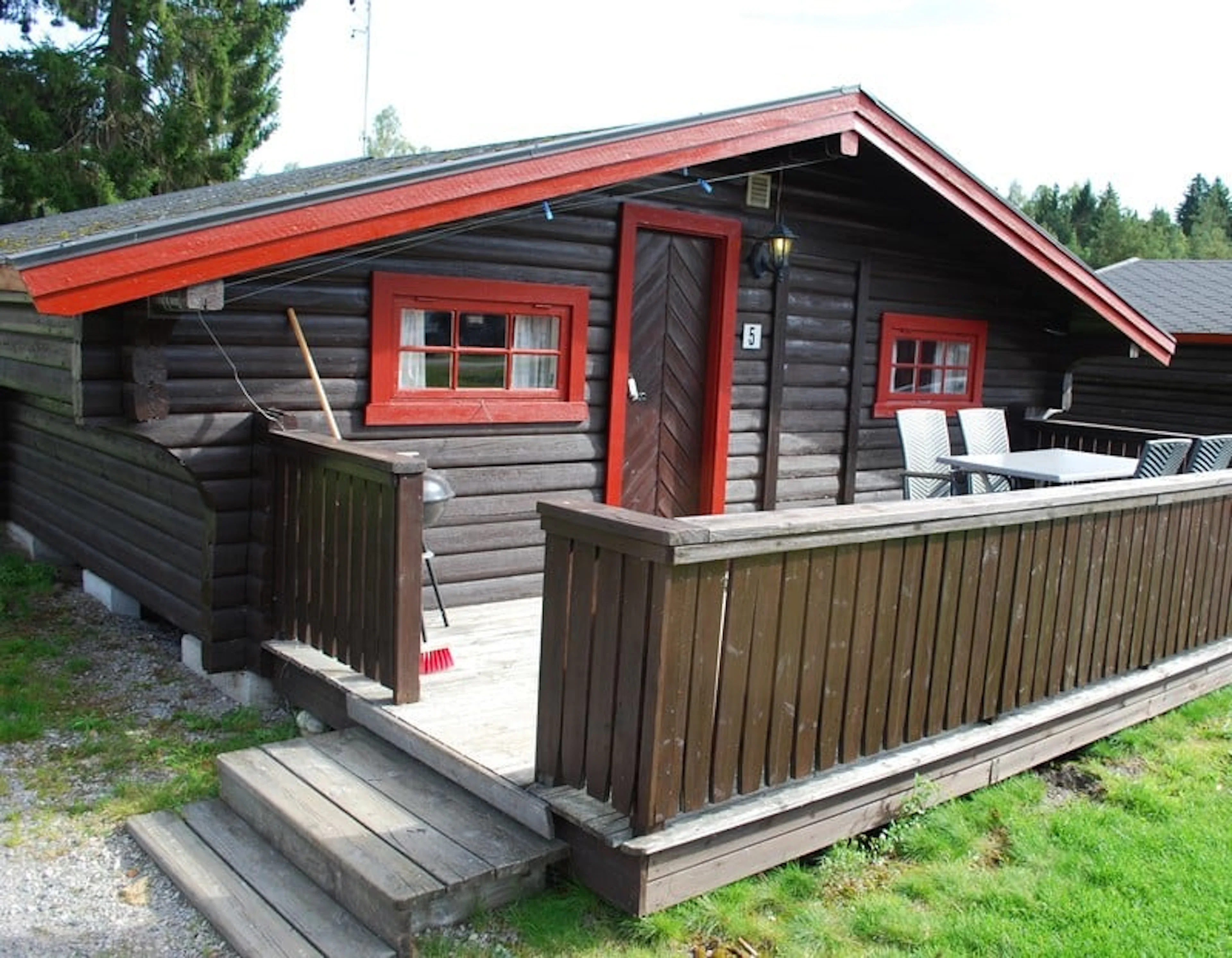 Cabin 5 (only toilet, no shower)