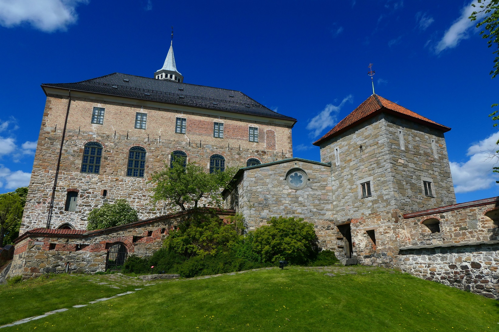 In the Heart of Oslo Walking Tour