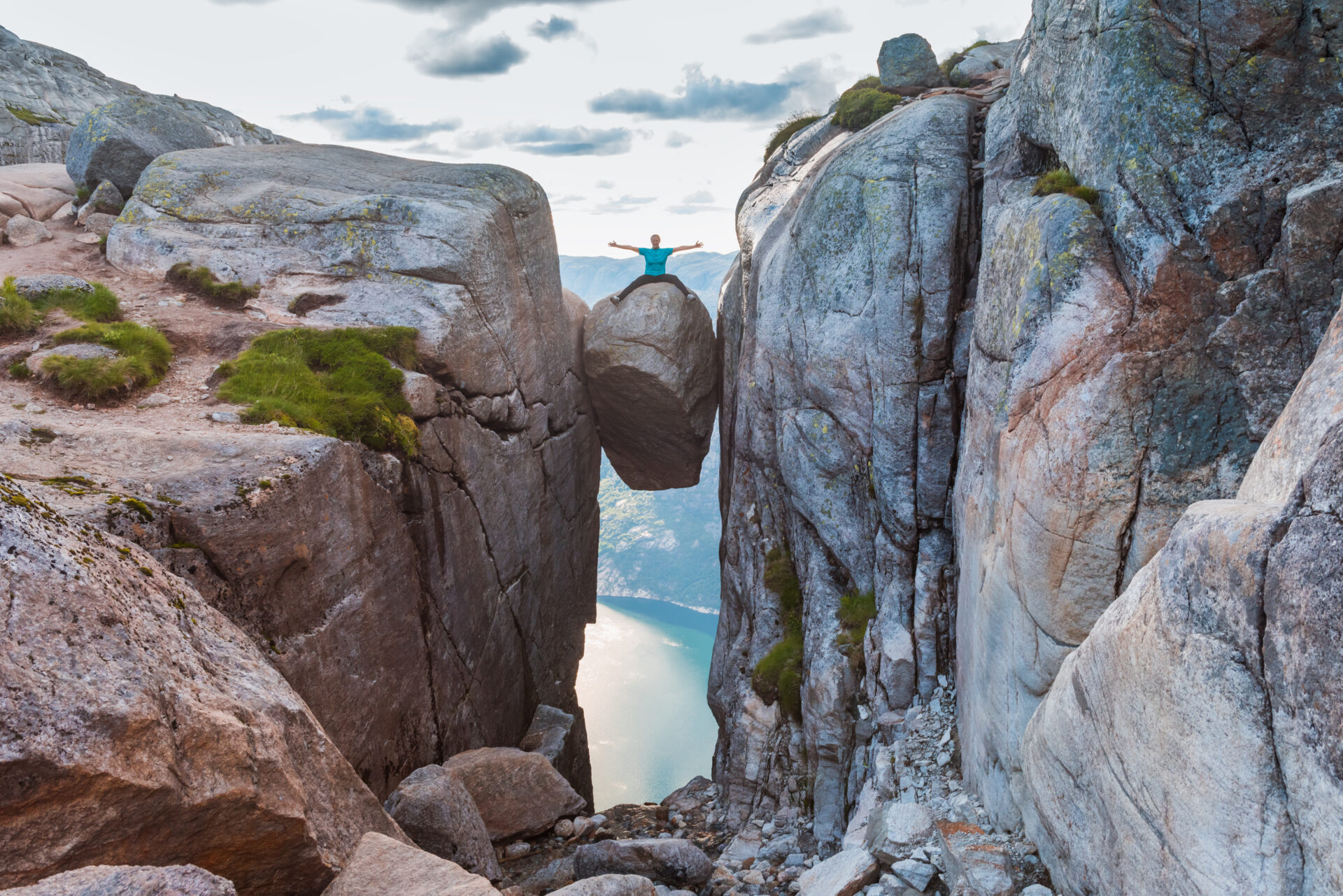 Kjerag Summer Hike