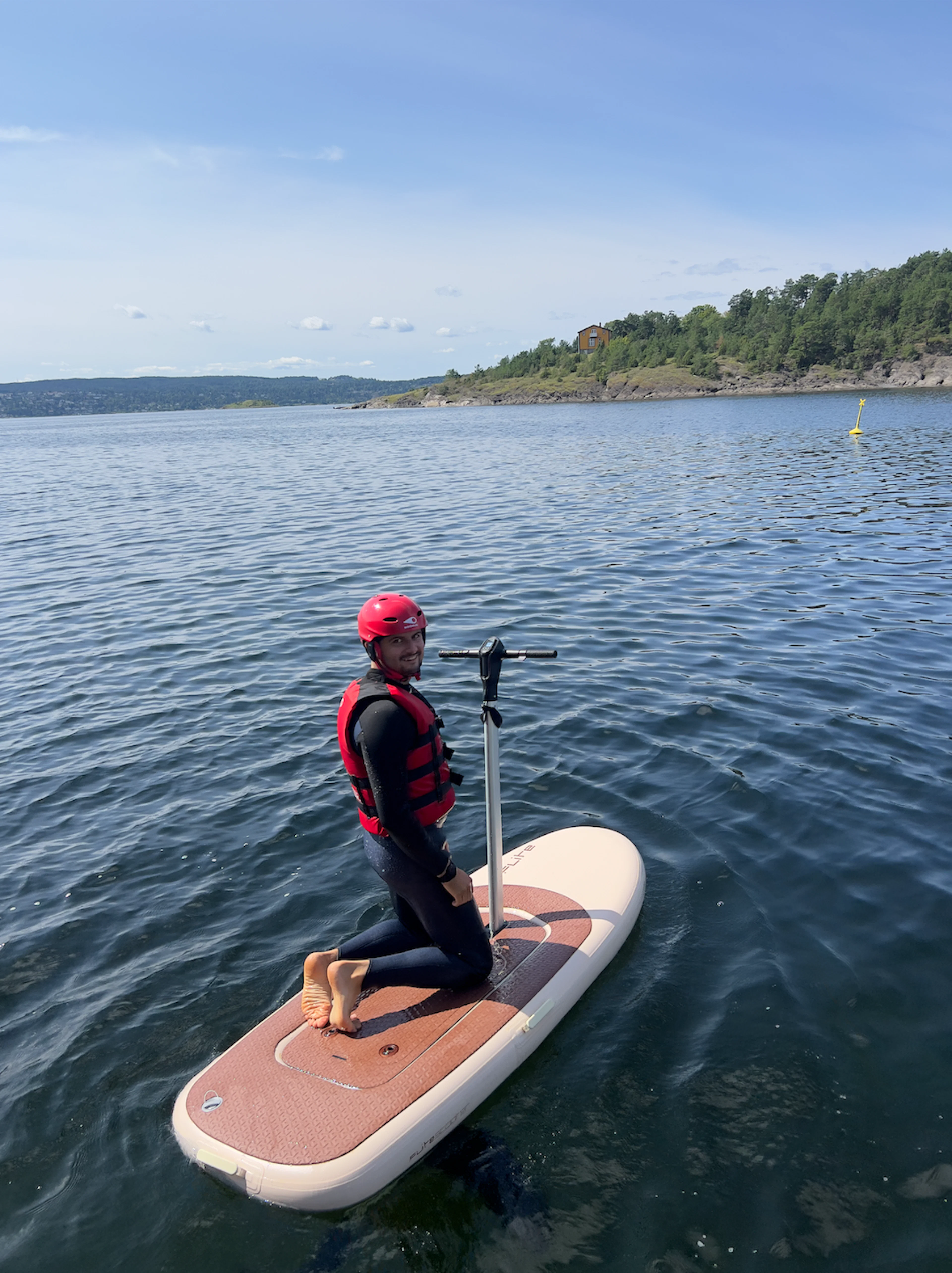 Oslo: Private water adventure and Flite Scooter rental