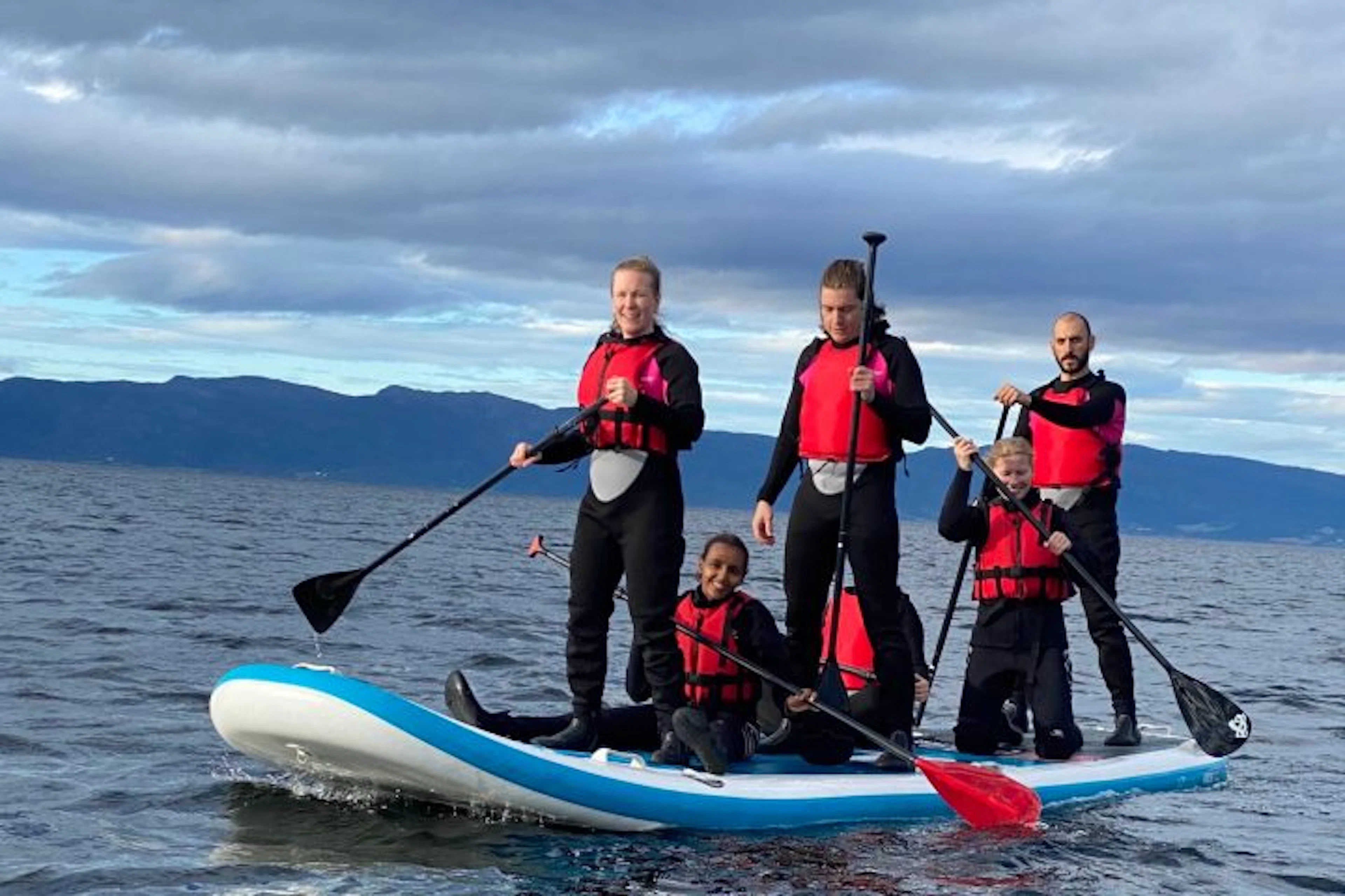 SUP Giga Board Abenteuer auf dem Nidelven Fluss in Trondheim