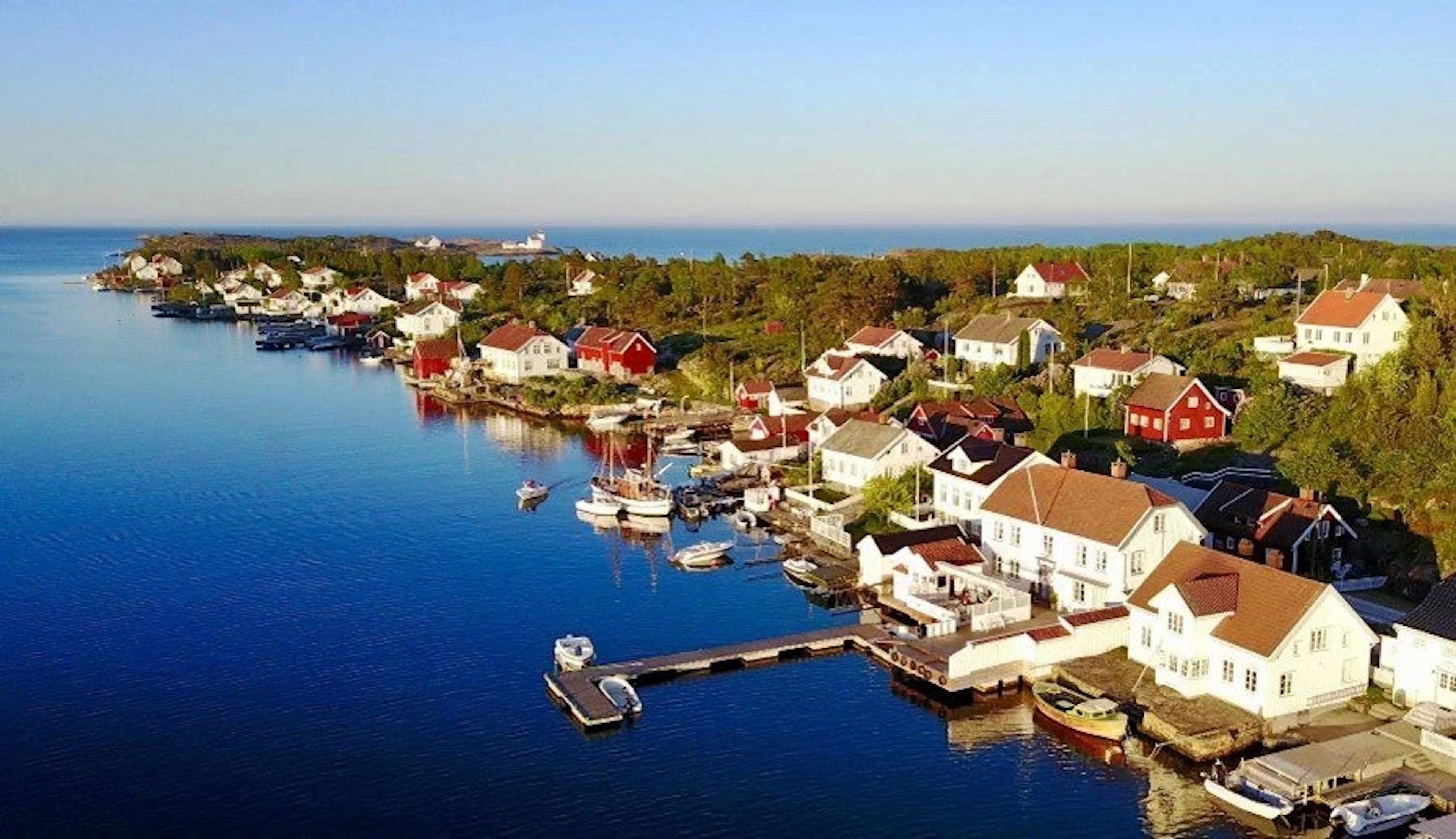 Lyngør RIB Tour ab Arendal mit Fischsuppe in Pers Brygge