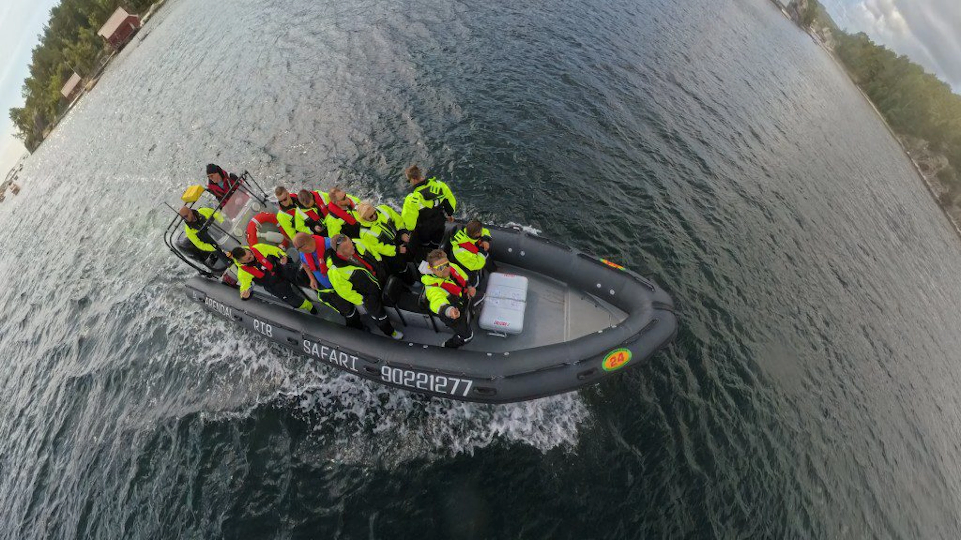 Tromøya RIB Tour von Arendal mit Buffet Abendessen im Nidelv Restaurant