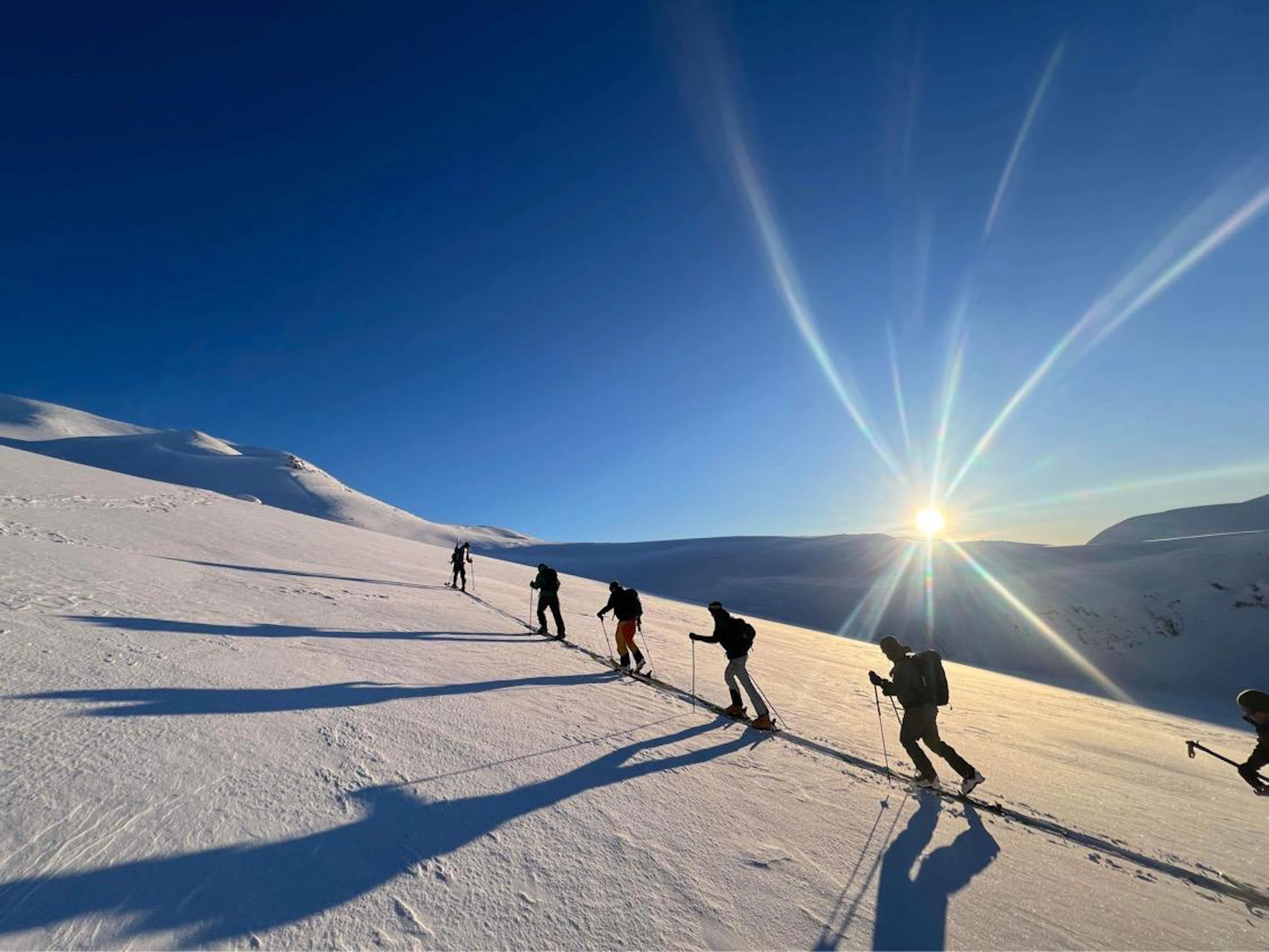 Versuchen Sie es mit Skitourengehen in Norwegen - Berg Hårskallen