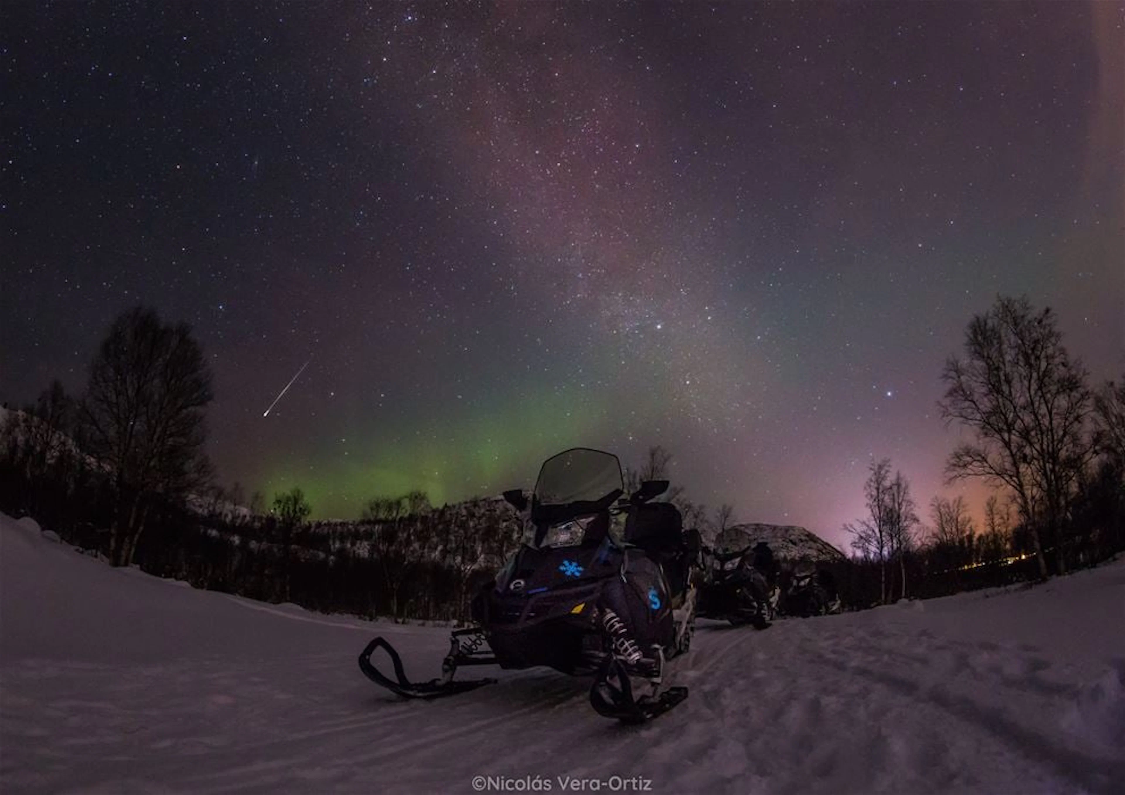 Schneemobil-Jagd auf die Nordlichter - Abfahrt 21:00 Kirkenes