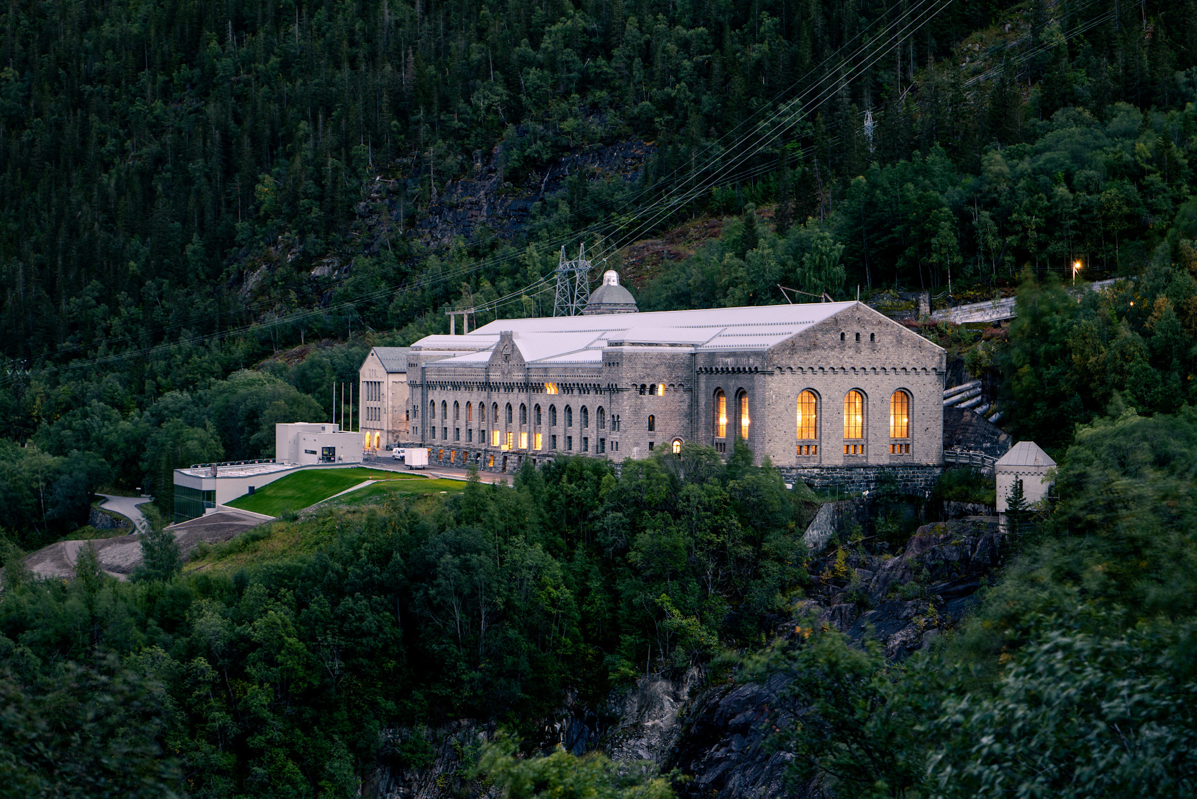 Eingang zum Norwegischen Industriearbeitermuseum - Vemork