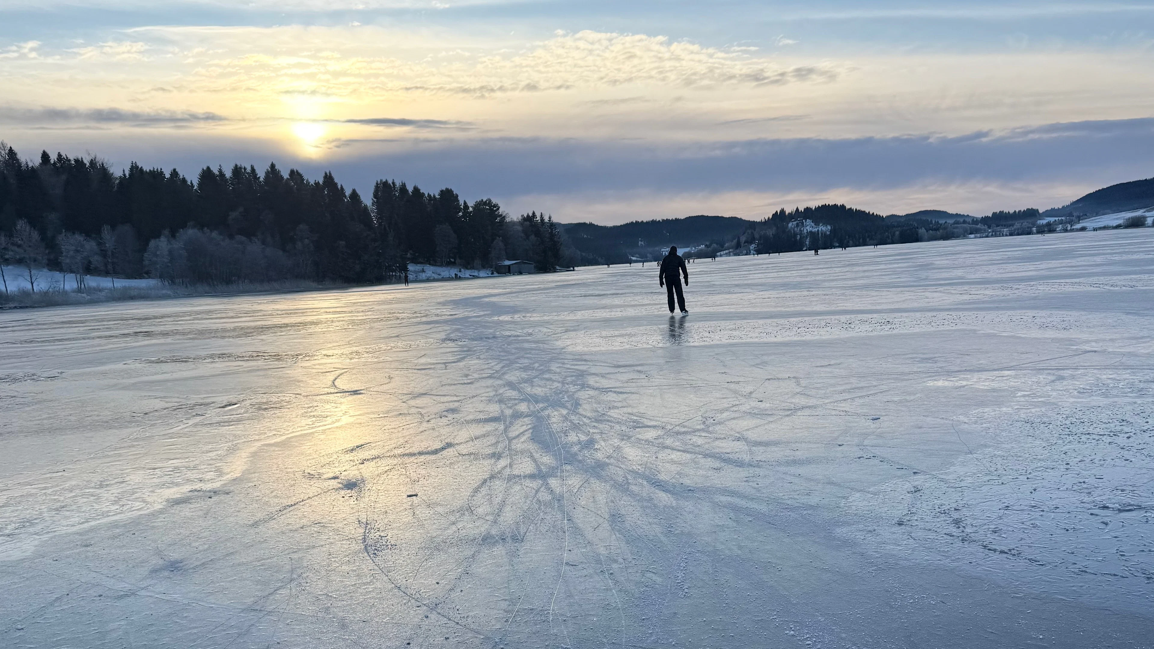 Schlittschuhlaufen Tour auf Wild Ice in Trondheim